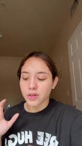 Lindsey Reno's Instagram, Twitter & Facebook