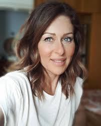 I accept your invitation. What's your address 👀