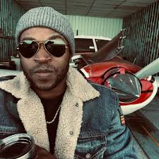 Skip customs line in Medellin