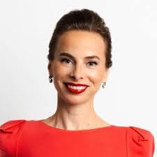 Erika Clausen's Instagram, Twitter & Facebook