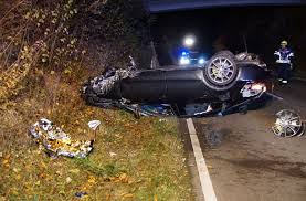 Dänemarks christian eriksen (29) war auf dem rasen zusammengebrochen, sofort herbeigerufene helfer führten. Der Mann Wurde Bei Dem Unfall Schwer Verletzt Stuttgarter Nachrichten