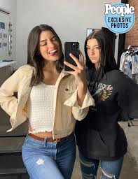 If it makes u feel better, the snail didn't like u either. Charli And Dixie D Rsquo Amelio Are The New Faces Of Hollister Go Behind The Scenes Of Their First Campaign People Com