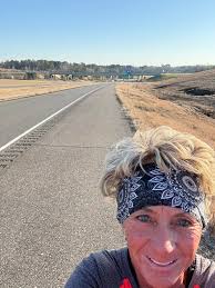 Lovely weather to take a stroll! Good weekend everyone!