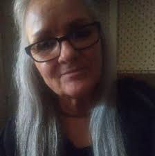 What are some senior citizen groups in Bullitt County for socializing and  activities?