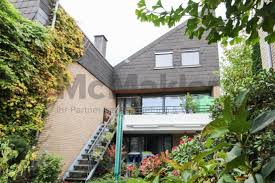 82 häuser zum kauf in detmold auf immobilo.de ✓ egal ob reihenhaus, einfamilienhaus oder stadtvilla ✓ mit immobilo.de das traumhaus finden und kaufen! Haus Zum Verkauf 32756 Detmold Mapio Net