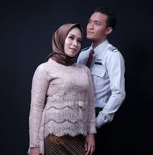 Tak sedikit yang akhirnya mengikuti akun instagram @sintadearfiani. Profil Dan Agama Anoure Aslama Pramugara Lion Air Selingkuh Dengan Prillia Berliani Salatigaterkini Com Halaman 2