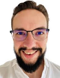 Daniel Vidican's Instagram, Twitter & Facebook