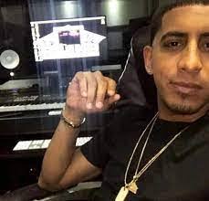 Minnette Rodriguez's Instagram, Twitter & Facebook