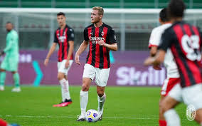 Atalanta benevento bologna cagliari crotone fiorentina genoa hellas verona internazionale juventus lazio milan napoli parma roma sampdoria sassuolo spezia torino udinese. Official Ac Milan Confirm Midfielder Pobega Has Joined Spezia On Loan The Details