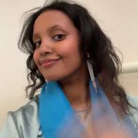 Fardosa Ali's Instagram, Twitter & Facebook