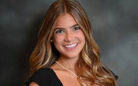 Annette Waldron's Instagram, Twitter & Facebook