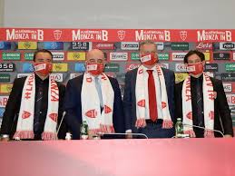 Patriottismo sportivo a spingere l'automobile club milano a costruire, nel 1922, l'autodromo di monza. Kia Festeggia Con Il Monza Calcio La Promozione In Serie B