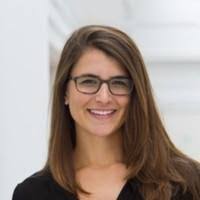 Kari Madden's Instagram, Twitter & Facebook