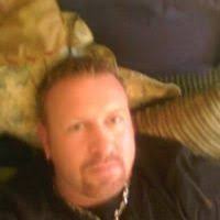 Shannon Tittle's Instagram, Twitter & Facebook