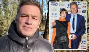 He has also presented the bbc nature series springwatch, including autumnwatch and winterwatch, since 2009. Chris Packham Bbc Presenter Suffering As Meal Prep With Girlfriend Takes Unlikely Turn Celebrity News Showbiz Tv Express Co Uk