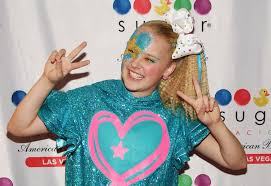 She is well known for her 2017 debut single boomerang, d.r.e.a.m in 2018, and various singles in 2019. Photos Inside Teen Youtube Star Jojo Siwa S La Home
