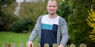 (my partner is a dog) author: Uns Werden Viele Steine In Den Weg Gelegt Der Lange Weg Zum Transgender Mann Mopo De