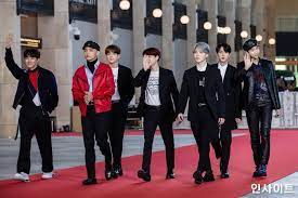 Our goal is to make your floors beautiful to their fullest potential. Picture Media Bts At 2018 Aaa 2018 Asia Artist Awards Red Carpet 181128