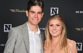 Jun 04, 2021 · in het franse tignes start wout van aert vandaag zijn laatste hoogtestage. Wout Van Aert Papa Geworden Van Eerste Kindje Metro