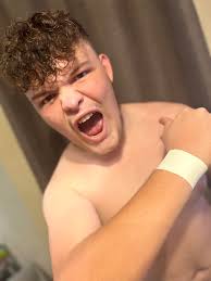 Colorado wrestler looking to fill up my bookings for next year, so let's do  business. Willing to travel and fly out if needed. Can work heel/face, Ring  ready gear in multiple colors,