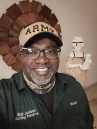 🌅 Another fantastic day in Cabo San Lucas ! Visiting the Cabo Arch,  fishing, whale watching, and enjoying sealions stealing our bait made for  an unforgettable experience. Plus, I tried fried Mac