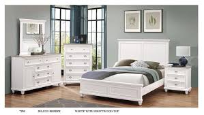 I Really Love The Look Of This White Bedroom I Have Been Trying To Come Up With A Few Ideas To White Bedroom Set Furniture Furniture Small Apartment Furniture