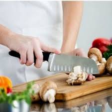 En esta sección os ofrecemos un cuidado listado de escuelas de cocina en españa, no solo ofreciendo datos de contacto sino también valiosa información añadida: Cursos Y Experiencias Valencia Club Cocina