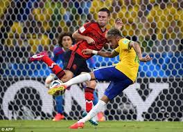 Gool de oribe peralta mexico vs camerún fifa world cup 2014 13 de junio del 2014 arena das dunas, natal subscríbanse al. Brazil 0 0 Mexico World Cup 2014 Neymar Denied By Fine Goalkeeping From Guillermo Ochoa Daily Mail Online