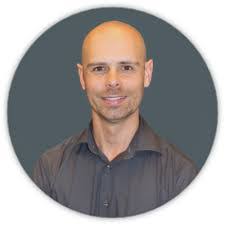 Dan Moors's Instagram, Twitter & Facebook