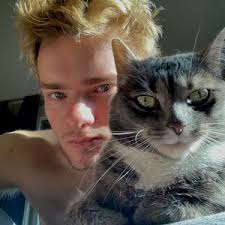 Aidan Walker (@aidanetcetera)