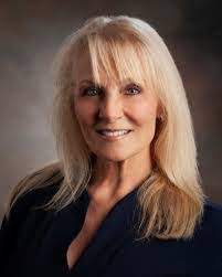 Cheryl Thibeault's Instagram, Twitter & Facebook