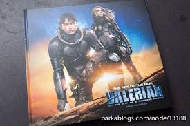 ↑ valerian and the city of a thousand planets (2017) (англ.). Book Review Valerian And The City Of A Thousand Planets The Art Of The Film Parka Blogs