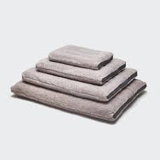We looked through different options and weighed them based on comfort. Buy Dog Bed Siesta Teddy Online