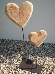 Holzherz Auf Eisenstander Holz Herz Hochzeitsgeschenke Holz Holzgeschenke