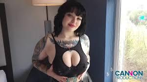 CANNONPROD Thick goth chick Lucy Chains wants it bad