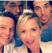 There S A New Doctor On Grey S Anatomy And He S Hot Af Greys Anatomy Funny Greys Anatomy Jessica Capshaw