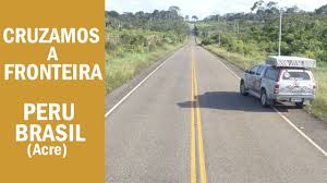 La tensión en la frontera de perú con brasil ante la presencia de una caravana de centenares de migrantes, en su mayoría haitianos, comenzó a otro grupo quedó en el estadio municipal de iñapari, en su mayoría mujeres, varias de ellas embarazadas, y niños pequeños, a la espera de que se. Cruzamos A Fronteira Peru Brasil Acre Terra Viagem Youtube