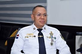 Gobernadora de Espaillat sostiene encuentro institucional con el Coronel  Polanco de la Policía Nacional La gobernadora civil y provincial de  Espaillat, Patricia Muñoz Salcedo, sostuvo un encuentro institucional con  el coronel Lic.