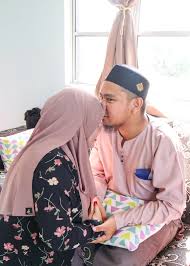 Begitu juga apabila janin itu berdetak jantunya dan bergerak setelah terpisah dari ibunya karena adanya tanda kehidupan. Diuji Lagi Keguguran Kali Ketiga Tahun Ini Warded Husniey Husain