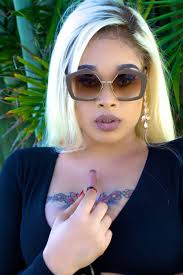 Se pa janm saw te fè saw te ye sa yo vlew ye sa yo pansew dwe ye ki inpòtan  se saw konninw ye a,tout moun pa oblije kwè nan wou min