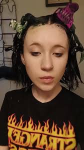 Eden Black and Green Hair