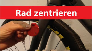 Rad Zentrieren Ohne Zentrierstander Laufrad Seitenschlag Entfernen Youtube