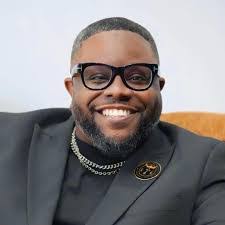 Rikki Ferrell's Instagram, Twitter & Facebook