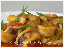 Sotong santan 500ml serbuk kunyit/ kunyit hidup halia 3cm bawang merah 4 ulas bawang putih resepi mudah: Sotong Masak Kuali Kaytieze S Kitchen