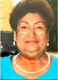 Alicia Puentes's Instagram, Twitter & Facebook