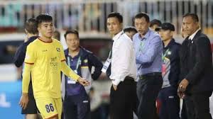 Vpf media | tại vòng 26 v.league 2019, chủ nhà quảng nam và slna đã cống hiến một trận đấu đôi công hấp dẫn. Slna Cáº§n Háº¡n Cháº¿ Pháº£i Nháº­n Tháº» Ä'á» Ä'ai Phat Thanh Va Truyá»n Hinh Nghá»‡ An