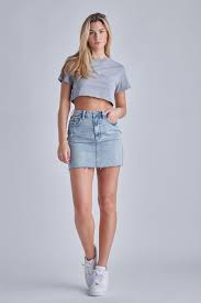 PEYTON] LIGHT WASH CLASSIC RAW HEM MINI SKIRT