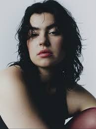 Elisa Ford's Instagram, Twitter & Facebook