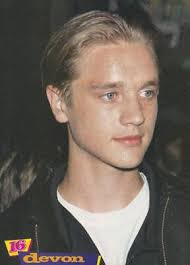 Devon Sawa teen magazine pinup clipping 16 mag Casper black jacket close up 