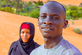 In the early days of my university life, I was drawn to the enchanting  world of photography, particularly in the realms of travel and landscapes.  My desire was not just to visit